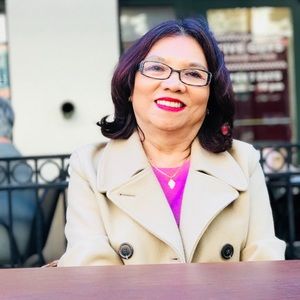 Meet your Posher, Erlinda